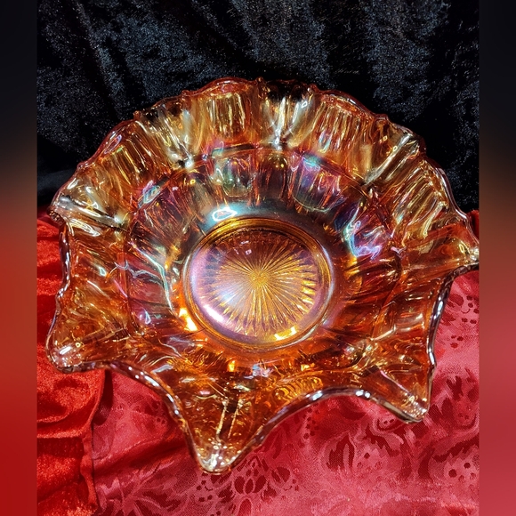 Source Unknown Other - Vintage Wavy Iridescent Orange Rainbow Glass Bowl